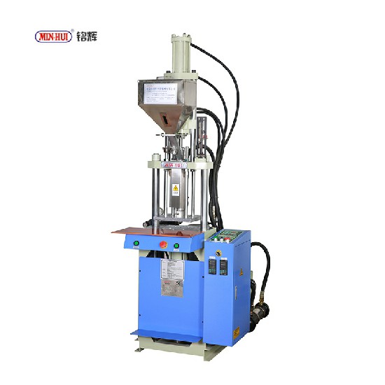 Single Sliding injection moulding machine